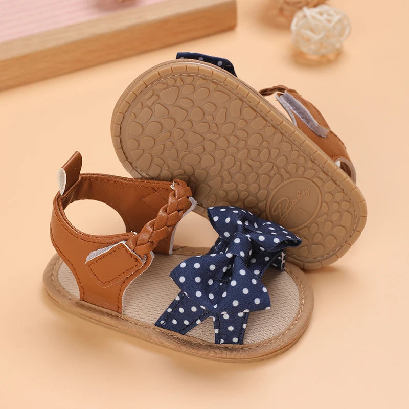2025 Infant Baby Girls Summer Sandals with Flower Bowknot Soft Sole Wedding Dress Flats Newborn First Walkers Crib Dress Shoes