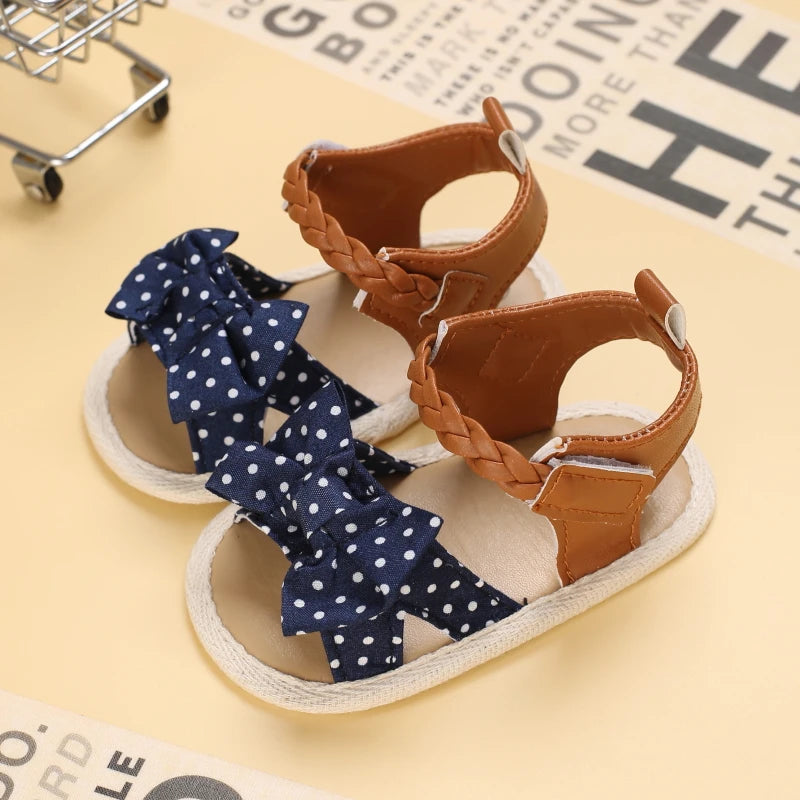 2025 Infant Baby Girls Summer Sandals with Flower Bowknot Soft Sole Wedding Dress Flats Newborn First Walkers Crib Dress Shoes