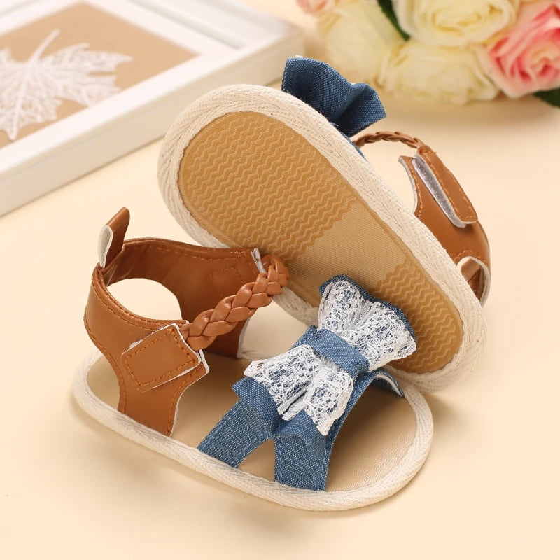2025 Infant Baby Girls Summer Sandals with Flower Bowknot Soft Sole Wedding Dress Flats Newborn First Walkers Crib Dress Shoes